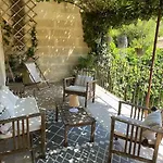 Maison De Au Centre Historique D'uzes *