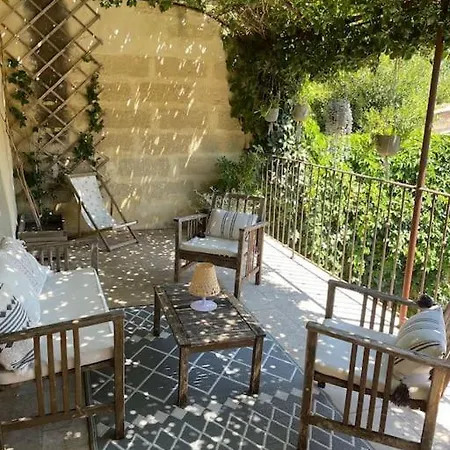 Maison De Au Centre Historique D’uzès *