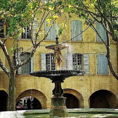 Maison De Au Centre Historique D'uzes