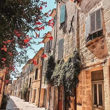 Maison De Au Centre Historique D'uzes