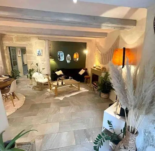 Дом отдыха Maison De Au Centre Historique D'uzes