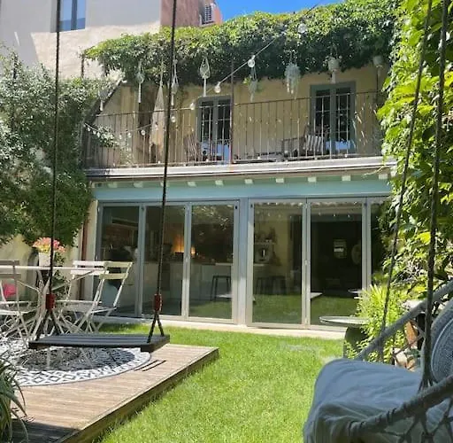 Дом отдыха Maison De Au Centre Historique D'uzes *